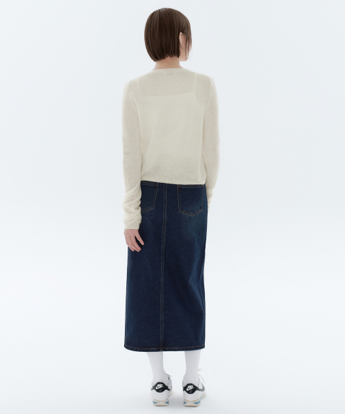 MUSINSA STANDARD WOMAN（ムシンサスタンダードウーマン）の「ウィメンズ フロントスリットデニムロングスカート [ダークブルー]（スカート・レディース・その他・SMALL/MEDIUM/LARGE/X-SMALL）」の3枚目の写真