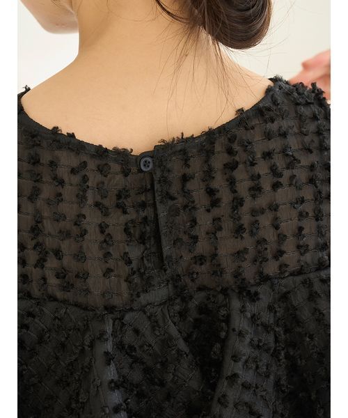 SNIDEL(スナイデル)の「ラッフルジャガードボリュームブラウス(シャツ/ブラウス・レディース・ブラック/ホワイト/ドット・F)」の17枚目の写真