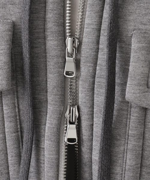 journal standard L'essage（ジャーナルスタンダードレサージュ）の「【TIBI/ティビ】 TECHY VISCOSE ZIP UP HOODIE（パーカー・レディース・ライトグレー・SMALL）」の8枚目の写真