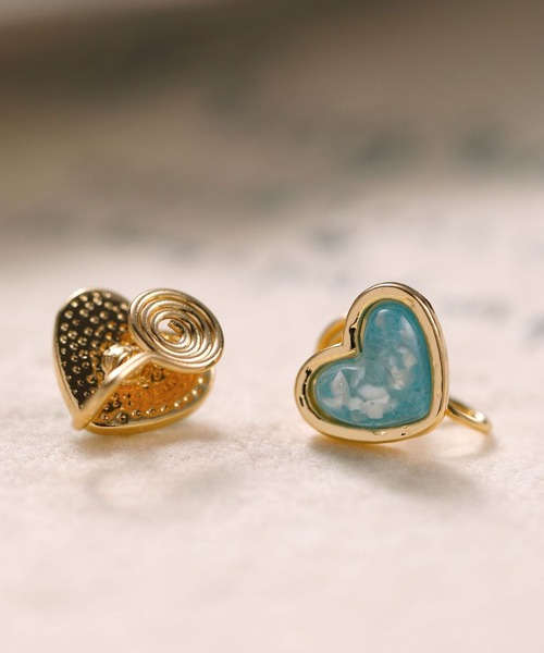 yu-ka(ユーカ)の「YU-KA:ハートデザインイヤリング Heart design earring(イヤリング・レディース・ブルー/グリーン・FREE)」の3枚目の写真