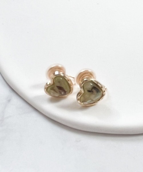 yu-ka(ユーカ)の「YU-KA:ハートデザインイヤリング Heart design earring(イヤリング・レディース・ブルー/グリーン・FREE)」の7枚目の写真
