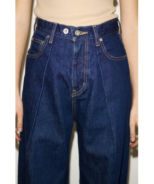 THROW by SLY（スローバイスライ）の「THROW J/W ADJUST CURVE DENIM PT  ジャストウエストアジャストカーブデニムパンツ 冬服 春服（デニムパンツ・レディース・ダークブルー・1/0）」の5枚目の写真