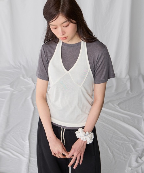 Unblend（アンブレンド）の「【Unblend】2セット レイヤード シアー ホルターネックタンクトップ/シアー半袖Tシャツ（Tシャツ/カットソー・レディース・チャコール/杢グレー/オフホワイト/ブラック/ライトブルー・FREE）」の4枚目の写真