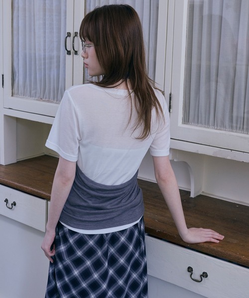 Unblend（アンブレンド）の「【Unblend】2セット レイヤード シアー ホルターネックタンクトップ/シアー半袖Tシャツ（Tシャツ/カットソー・レディース・チャコール/杢グレー/オフホワイト/ブラック/ライトブルー・FREE）」の13枚目の写真