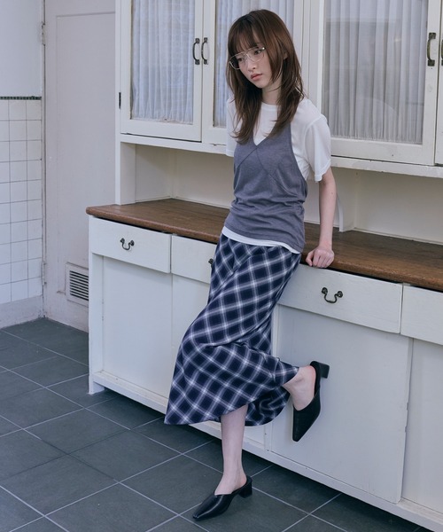 Unblend（アンブレンド）の「【Unblend】2セット レイヤード シアー ホルターネックタンクトップ/シアー半袖Tシャツ（Tシャツ/カットソー・レディース・チャコール/杢グレー/オフホワイト/ブラック/ライトブルー・FREE）」の15枚目の写真