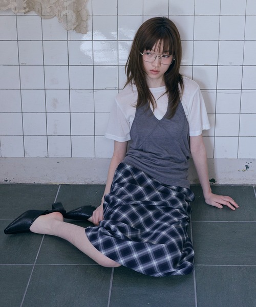 Unblend（アンブレンド）の「【Unblend】2セット レイヤード シアー ホルターネックタンクトップ/シアー半袖Tシャツ（Tシャツ/カットソー・レディース・チャコール/杢グレー/オフホワイト/ブラック/ライトブルー・FREE）」の18枚目の写真