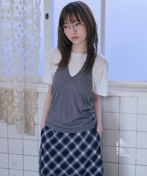 Unblend（アンブレンド）の「【Unblend】2セット レイヤード シアー ホルターネックタンクトップ/シアー半袖Tシャツ（Tシャツ/カットソー・レディース・チャコール/杢グレー/オフホワイト/ブラック/ライトブルー・FREE）」の19枚目の写真