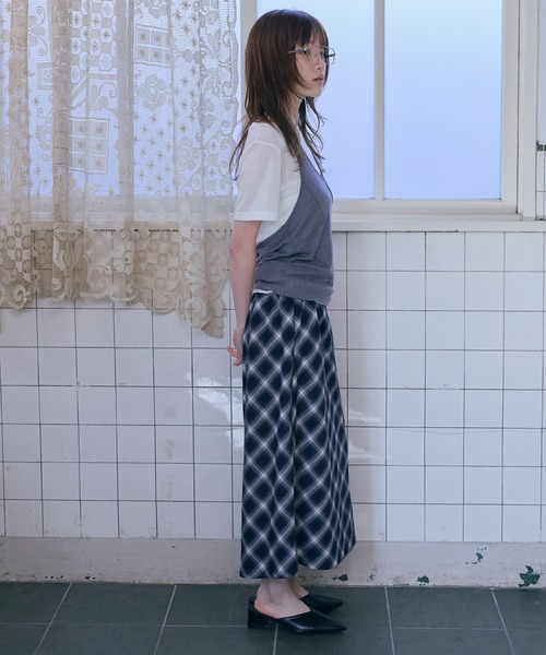 Unblend（アンブレンド）の「【Unblend】2セット レイヤード シアー ホルターネックタンクトップ/シアー半袖Tシャツ（Tシャツ/カットソー・レディース・チャコール/杢グレー/オフホワイト/ブラック/ライトブルー・FREE）」の22枚目の写真