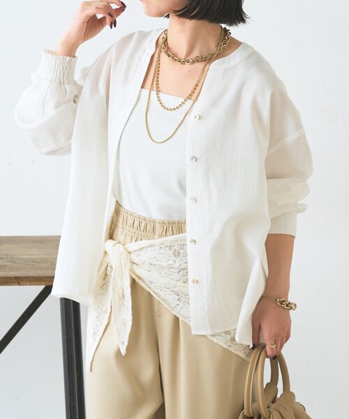 Jena espace merveilleux（ジェナ　エスパスメルヴェイユ）の「【抜け感つくるスキッパー】スリット配色スキッパーシャツ（シャツ/ブラウス・レディース・オフホワイト/ネイビー/グリーン・FREE）」の8枚目の写真