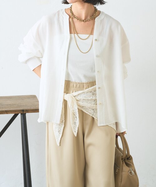 Jena espace merveilleux（ジェナ　エスパスメルヴェイユ）の「【抜け感つくるスキッパー】スリット配色スキッパーシャツ（シャツ/ブラウス・レディース・オフホワイト/ネイビー/グリーン・FREE）」の10枚目の写真