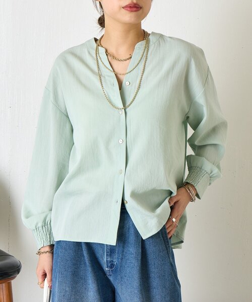 Jena espace merveilleux（ジェナ　エスパスメルヴェイユ）の「【抜け感つくるスキッパー】スリット配色スキッパーシャツ（シャツ/ブラウス・レディース・オフホワイト/ネイビー/グリーン・FREE）」の22枚目の写真