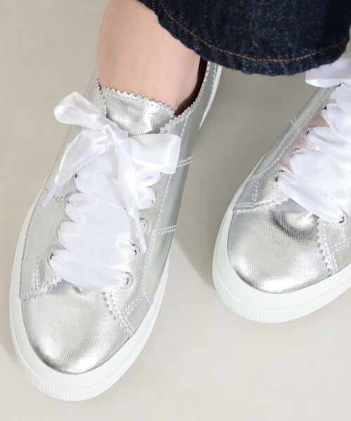 Demi-Luxe BEAMS（デミルクス ビームス）の「【WEB限定】PELLICO × SUPERGA / メタリック スニーカー（その他シューズ・レディース・シルバー・38/37/36/35）」の2枚目の写真