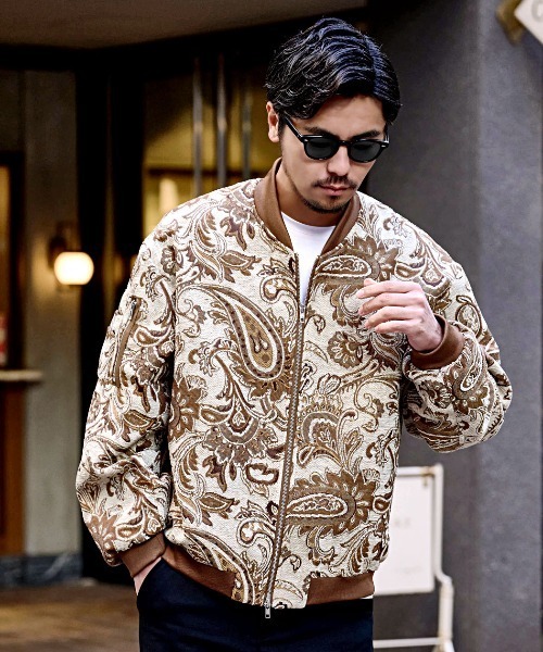 CavariA（キャバリア）の「『CavariA/キャバリア』ゴブランMA-1 JKT（MA-1・メンズ・ベージュ/ブラック・L/M）」の7枚目の写真