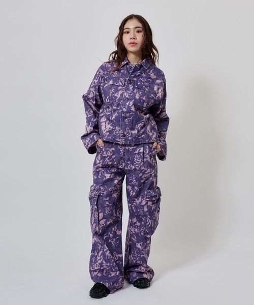 atmos pink(アトモスピンク)の「atmos pink Rose Camouflage Jacket / アトモスピンク ローズ カモフラージュ ジャケット(その他アウター・レディース・ピンク/カーキ・FREE)」の3枚目の写真