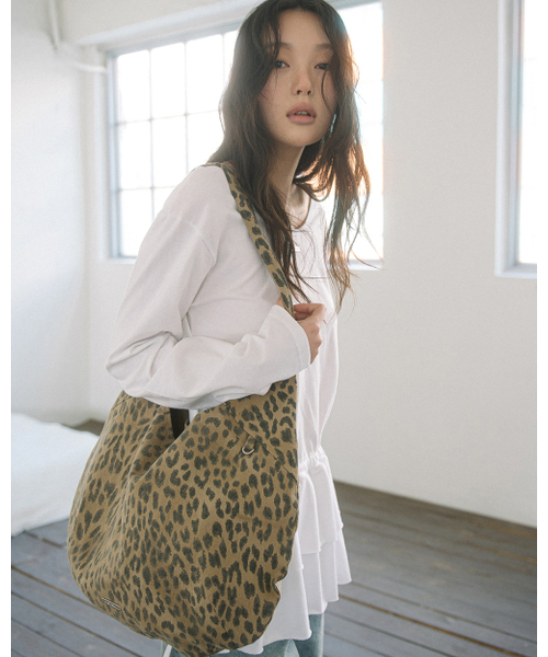 HAVISM（ヘビズム）の「LEOPARD SHOULDER BAG(BROWN)（ショルダーバッグ・レディース・その他・ONE SIZE）」の4枚目の写真