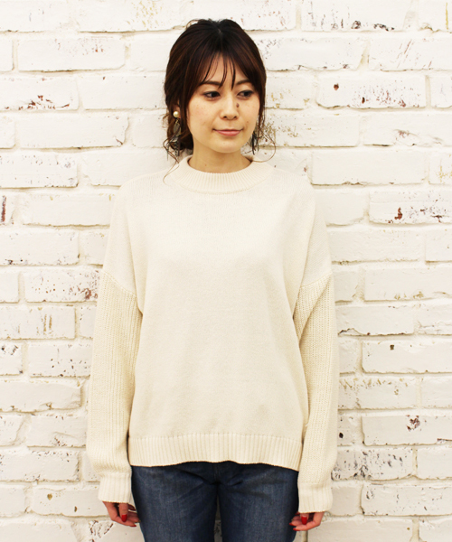 CIAOPANIC（チャオパニック）の「【Ciaopanic】ビッグスリーブニットプルオーバー（ニット/セーター・レディース・ホワイト/ネイビー/オレンジ・FREE）」の4枚目の写真