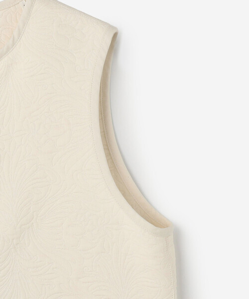 ORCIVAL（オーシバル）の「ORCIVAL | コットンポリジャカード トリミングベスト WOMEN（ベスト・レディース・ブラック/オフホワイト・1）」の6枚目の写真