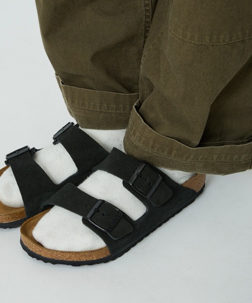BIRKENSTOCK（ビルケンシュトック）の「[BIRKENSTOCK/ビルケンシュトック] ARIZONA アリゾナ スエードレザー サンダル（サンダル・メンズ・ブラック/ベージュ・26/26.5/27）」の10枚目の写真