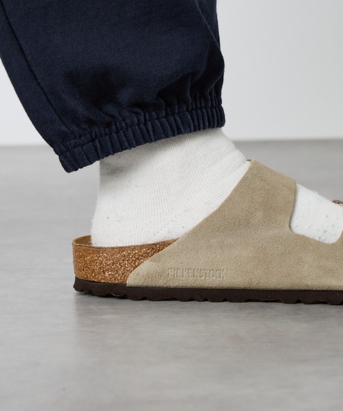BIRKENSTOCK（ビルケンシュトック）の「[BIRKENSTOCK/ビルケンシュトック] ARIZONA アリゾナ スエードレザー サンダル（サンダル・メンズ・ブラック/ベージュ・26/26.5/27）」の22枚目の写真
