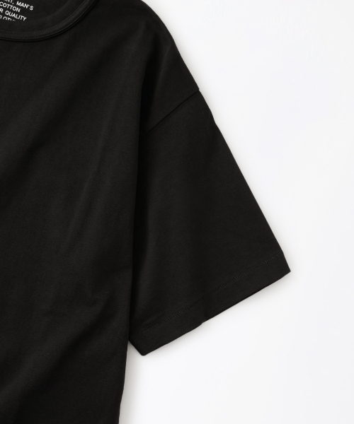 OUTSTANDING(アウトスタンディング)の「BASIC CREW NECK T-SHIRT_BLACK(Tシャツ/カットソー・メンズ・その他・SMALL/MEDIUM/LARGE)」の4枚目の写真