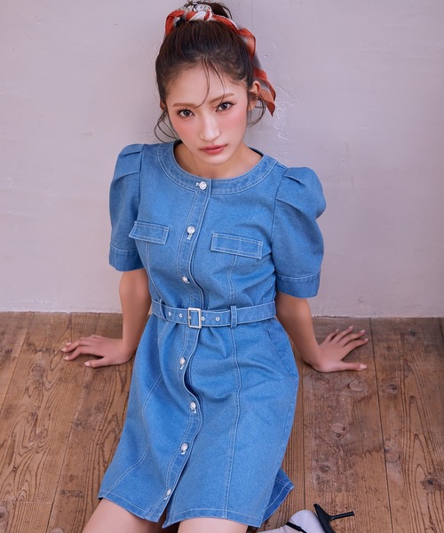 REDYAZEL(レディアゼル)の「バイカラーステッチノーカラーデニムフレアミニワンピース(ワンピース・レディース・ネイビー/サックスブルー/ブラック・SMALL/MEDIUM)」の1枚目の写真