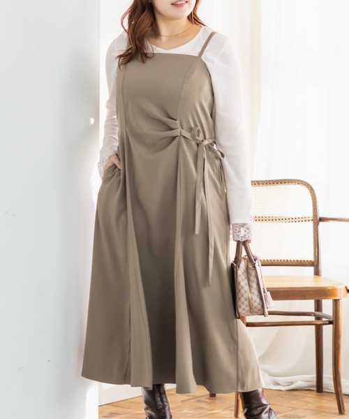 CLETTE(クレット)の「CLETTEオリジナルアシメサイドリボンキャミワンピース(ワンピース・レディース・チャコールグレー/ブラック/ベージュ・4L/3L/LL)」の2枚目の写真