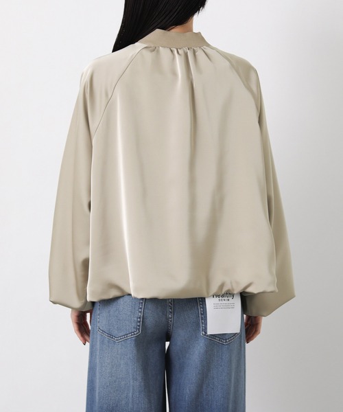 Gready Brilliant(グレディブリリアン)の「サテンバルーンヘムブルゾン(ブルゾン・レディース・ネイビー/グレイッシュベージュ・38)」の10枚目の写真