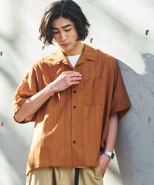 FREAK'S STORE(フリークスストア)の「限定展開 Relax Fit リラックスフィット シャドーストライプ オープンカラー シャツ(シャツ/ブラウス・メンズ・チャコールグレー/ブラック/ブラウン/ネイビー・SMALL/MEDIUM/LARGE)」の5枚目の写真