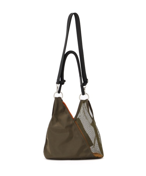 AVIREX（アヴィレックス）の「《直営店限定》MINI MESH TRIANGLE BAG（ショルダーバッグ・レディース・カモフラージュ/オリーブ/ブラック・F）」の7枚目の写真