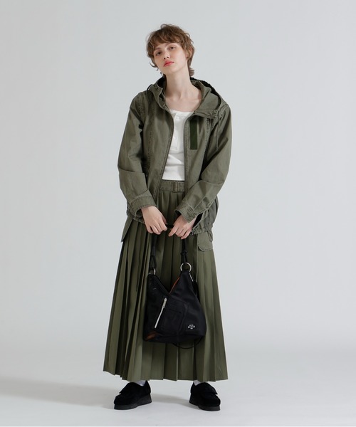 AVIREX（アヴィレックス）の「《直営店限定》MINI MESH TRIANGLE BAG（ショルダーバッグ・レディース・カモフラージュ/オリーブ/ブラック・F）」の21枚目の写真