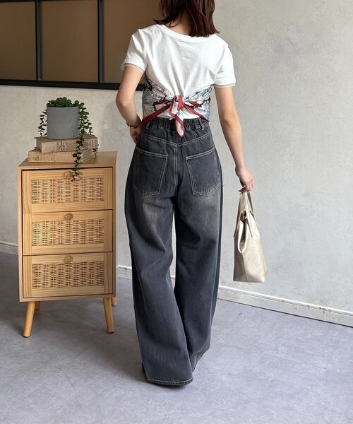 Thevon(ゼボン)の「オーバーダイカーブデニムパンツ(デニムパンツ・レディース・ベージュ/ブラック/ブルー・M/S)」の10枚目の写真