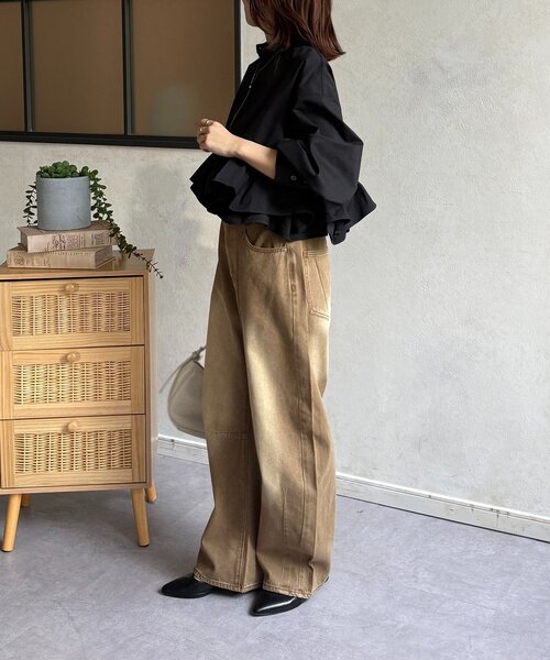 Thevon(ゼボン)の「オーバーダイカーブデニムパンツ(デニムパンツ・レディース・ベージュ/ブラック/ブルー・M/S)」の17枚目の写真