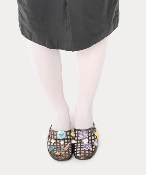 HEY!MrsROSE(ヘイミセスローズ)の「HEY! Mrs ROSE(ヘイ!ミセスローズ)Custom charm Sandals(サンダル・レディース・ブラック/レッド/クリア・M/L)」の6枚目の写真