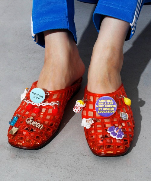 HEY!MrsROSE(ヘイミセスローズ)の「HEY! Mrs ROSE(ヘイ!ミセスローズ)Custom charm Sandals(サンダル・レディース・ブラック/レッド/クリア・M/L)」の19枚目の写真