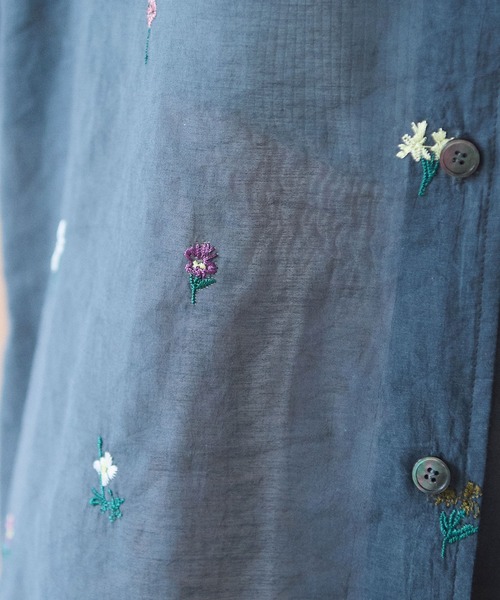yuni（ユニ　）の「Cotton/Nylon sheer floral刺繍half sleeves シャツ（シャツ/ブラウス・レディース・グレー・FREE）」の18枚目の写真