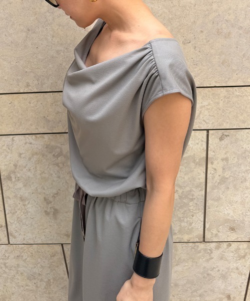 JENNE(ジェンヌ)の「カットソーオールインワン(接触冷感)(つなぎ/オールインワン・レディース・ブラック/ネイビー/グレー・SMALL/LARGE/MEDIUM)」の21枚目の写真