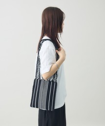 kuros' | ハンモックサコッシュ ストライプ(ショルダーバッグ)