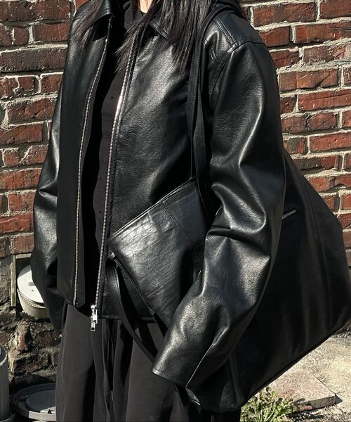 BER DE NOIR(ベールドノワール)の「スカルプダートレザージャケット(ライダースジャケット・メンズ・ブラック・MEDIUM/LARGE)」の2枚目の写真