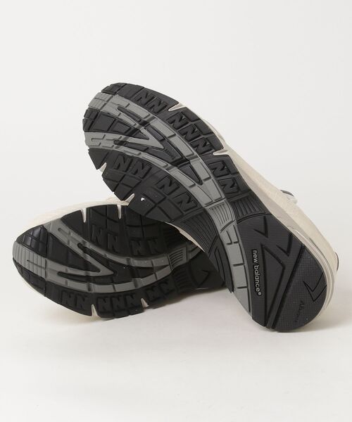 NEW BALANCE(ニューバランス)の「M991 CR1(スニーカー・メンズ・オフホワイト・27.0cm/27.5cm/28.0cm/28.5cm/29.0cm/25.5cm/26.0cm)」の3枚目の写真