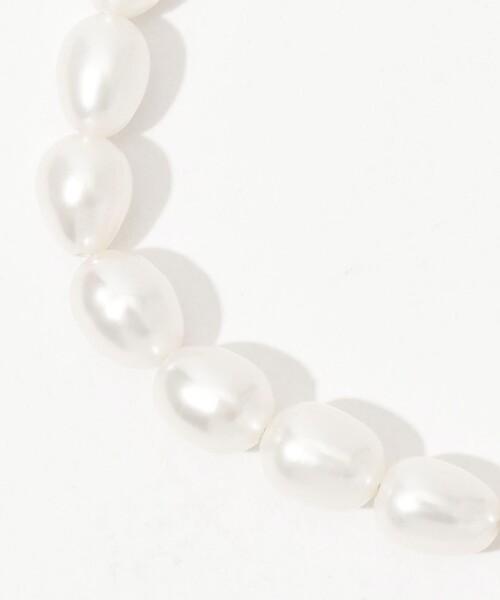 TOMORROWLAND （トゥモローランド）の「【別注】PALA ライスパールブレスレット（ブレスレット・レディース・ホワイト系その他・M）」の4枚目の写真