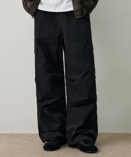 DRAW FIT（ドローフィット）の「オブリークナイロンカーゴパンツ[ブラック]（その他パンツ・メンズ・その他・M/L/XL）」の2枚目の写真