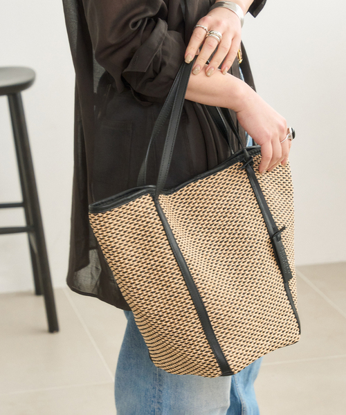 marco masi(マルコマージ)の「MARCOMASI/マルコマージ summer tote(トートバッグ・レディース・アイボリー/ベージュ・FREE)」の1枚目の写真