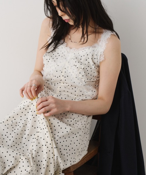 Unitage(ユニテージ)の「レースデザイン総柄キャミワンピース ドット/花柄(ワンピース・レディース・ブラック/アイボリー/ネイビー/その他・FREE)」の13枚目の写真