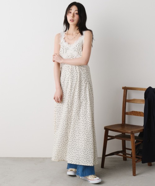 Unitage(ユニテージ)の「レースデザイン総柄キャミワンピース ドット/花柄(ワンピース・レディース・ブラック/アイボリー/ネイビー/その他・FREE)」の18枚目の写真