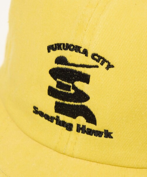 green label relaxing(グリーンレーベルリラクシング)の「【別注】<SoftBank HAWKS×INFIELDER DESIGN×GLR>ロゴ キャップ(キャップ・メンズ・ダークグレー/イエロー・FREE)」の14枚目の写真