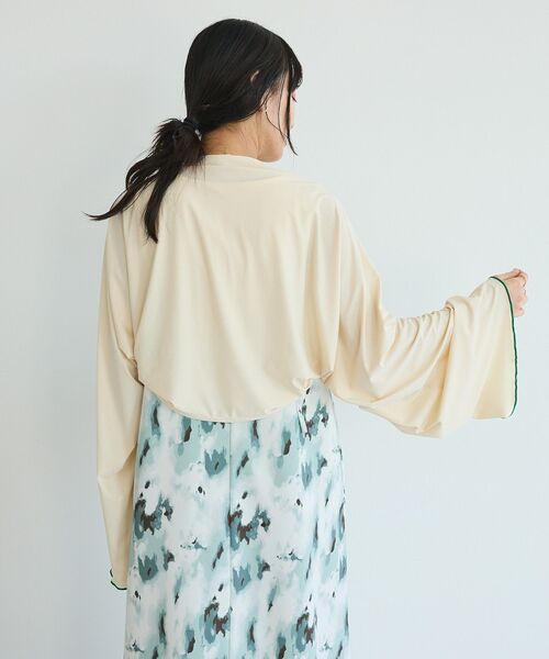 CRAFT STANDARD BOUTIQUE(クラフトスタンダードブティック)の「Wpc./ダブリュピーシー UVカット/接触冷感 3WAYショールカーディガン(カーディガン/ボレロ・レディース・ブラック/グレー/オフホワイト・FREE)」の12枚目の写真