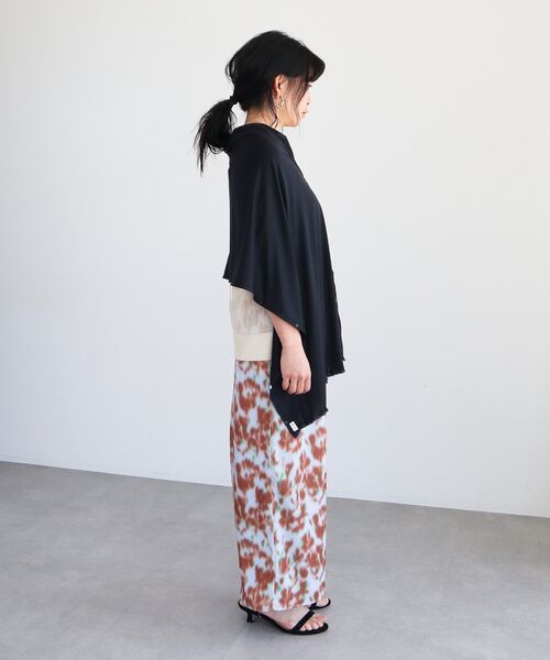 CRAFT STANDARD BOUTIQUE(クラフトスタンダードブティック)の「Wpc./ダブリュピーシー UVカット/接触冷感 3WAYショールカーディガン(カーディガン/ボレロ・レディース・ブラック/グレー/オフホワイト・FREE)」の17枚目の写真