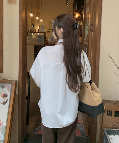 Kuroba(クロバ)の「スカーフ付きプリーツデザインシャツブラウス(シャツ/ブラウス・レディース・モカ/オフホワイト・FREE)」の8枚目の写真