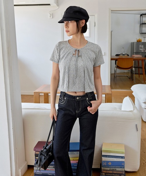 UNE MANSION(ユヌマンション)の「花柄シンプルキャミソール&半袖カーディガンSET ITEM(Tシャツ/カットソー・レディース・グレー/アイボリー/クリーム・FREE)」の5枚目の写真
