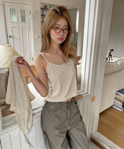 UNE MANSION(ユヌマンション)の「花柄シンプルキャミソール&半袖カーディガンSET ITEM(Tシャツ/カットソー・レディース・グレー/アイボリー/クリーム・FREE)」の22枚目の写真